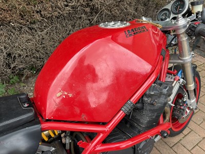 Lot 1983 Harris Magnum