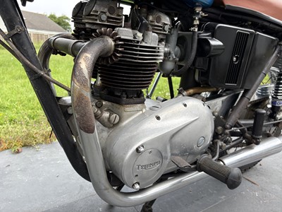 Lot 1971 Triumph TR6