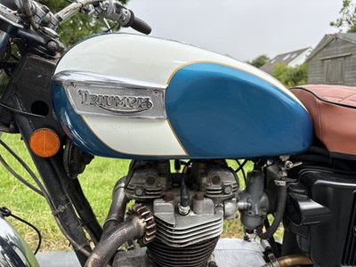 Lot 1971 Triumph TR6
