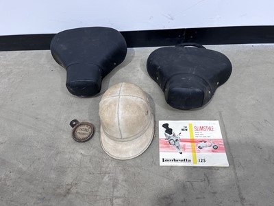 Lot Various original period Lambretta items bundle