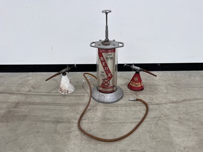 Lot Redex Oil dispensor / cans