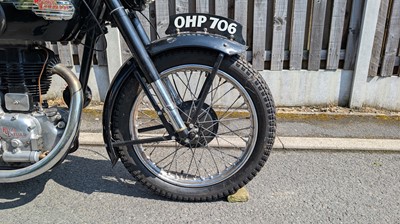 Lot 1953 Royal Enfield 350 Model G
