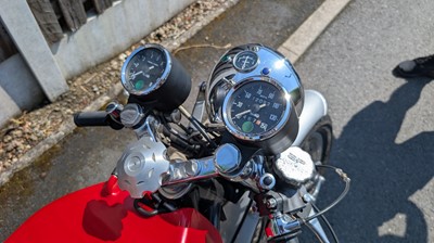 Lot 1962 Triton T110