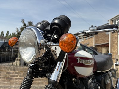 Lot c.1975 Triumph T160V