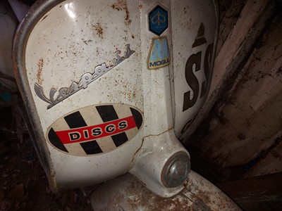 Lot 1966 Vespa SS180 Super Sport