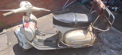 Lot 1966 Vespa SS180 Super Sport