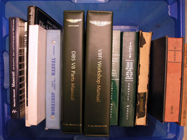 Lot 150 - Assorted Literature