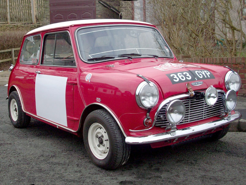 Miniature Austin Mini Cooper MK1 1963 Rouge/noir, échelle 1/18, Cult Models, Neuve