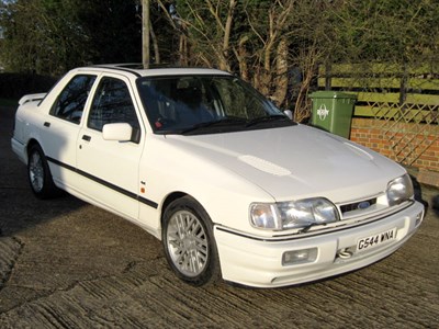 Modellauto Ford Sierra Cosworth 4x4, weiss, 1992 MCG 1:18 Metallmodell, Türen und Hauben nicht zu öffnen bei Modellauto Ford Sierra Cosworth 4x4, weiss, 1992 MCG 1:18 Metallmodell, Türen und Hauben nicht zu öffnen bei