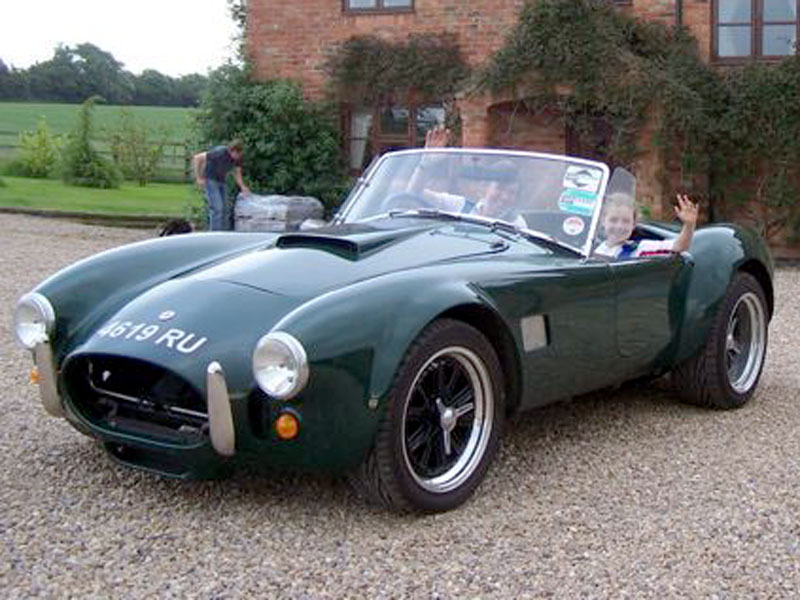 Lot 45 - 1963/99 LR RAM SC 427 Cobra Evocation
