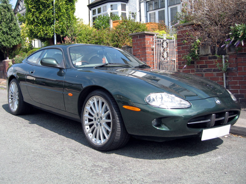 Lot 65 - 1998 Jaguar XK8 Coupe