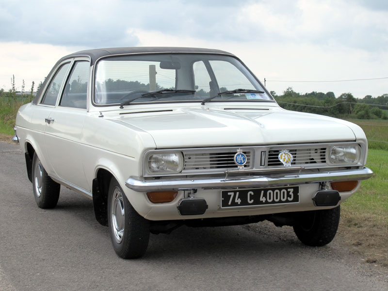 Lot 7 - 1974 Vauxhall Viva 1300 Deluxe