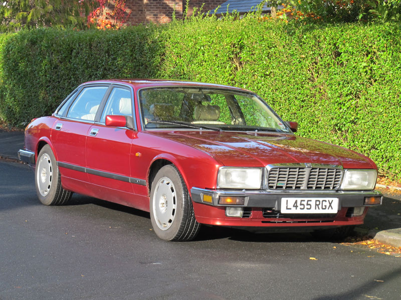 Lot 16 - 1993 Jaguar XJR 4.0
