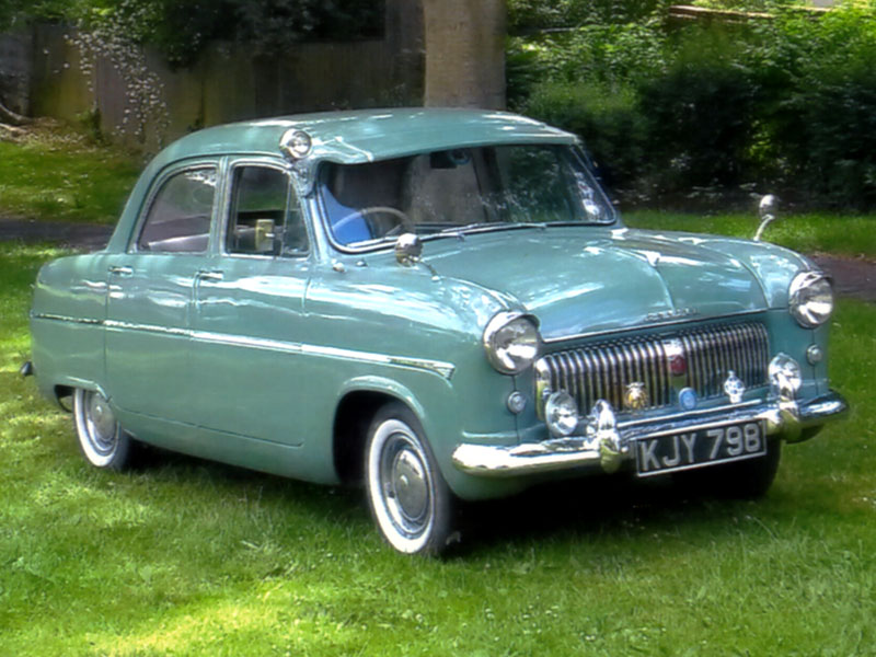 Lot 4 - 1955 Ford Consul