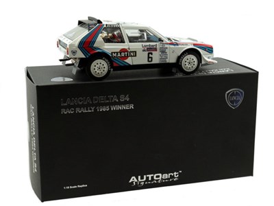 Lancia Delta S4 stradale AutoArt 1/18 - Collection Lancia Delta S4 stradale AutoArt 1/18 - Collection