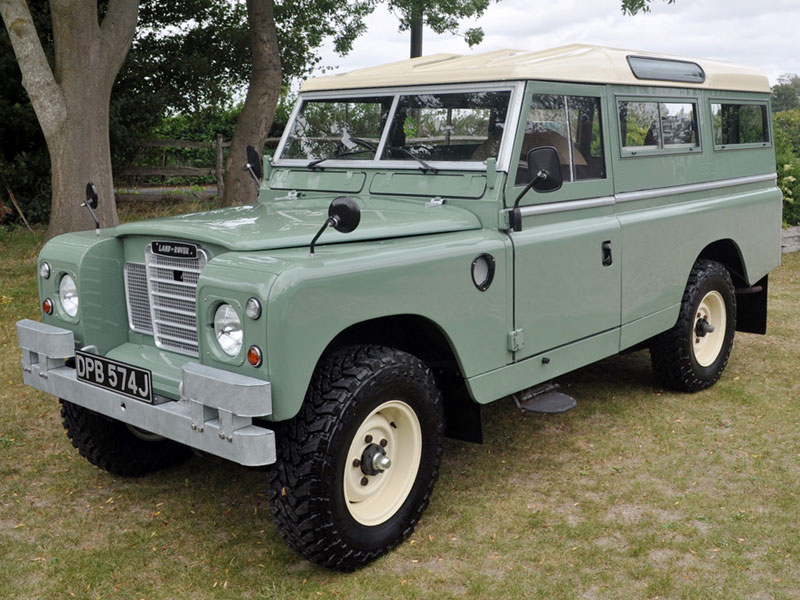 Lot 109 - 1970 Land Rover 109 Series IIA