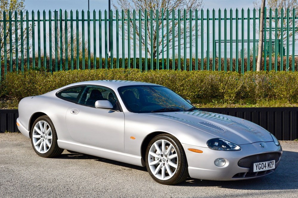 Lot 17 - 2004 Jaguar XKR